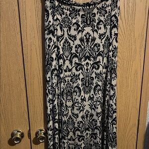LuLaRoe Black and Cream Maxi Skirt